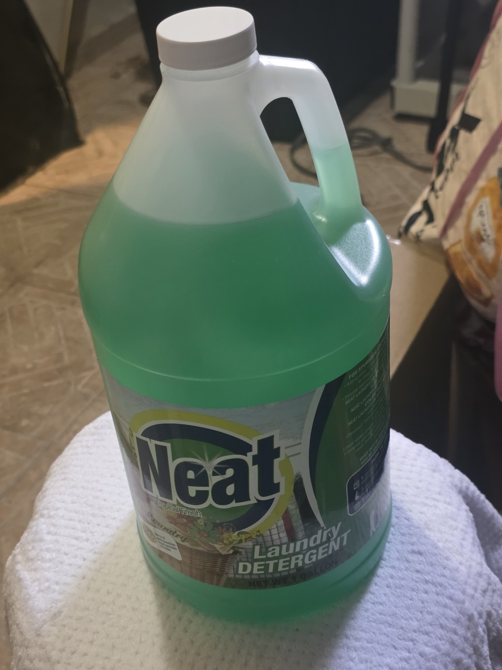 Green Laundry Detergent Gallon - Fresh Cleaning Formula